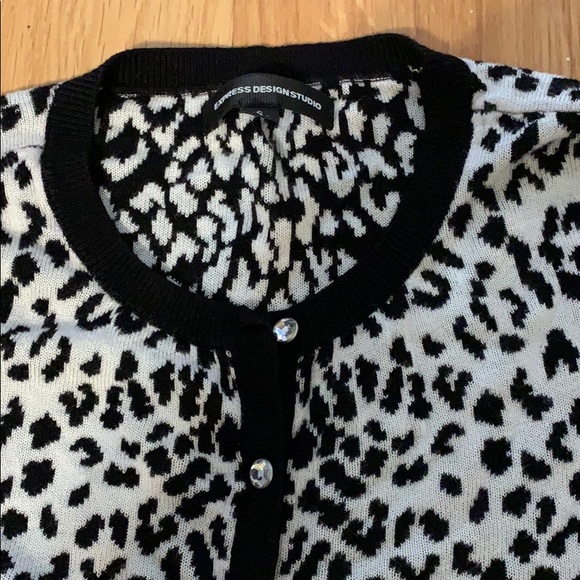 Cheetah Print Cardigan - Picture 2 of 5
